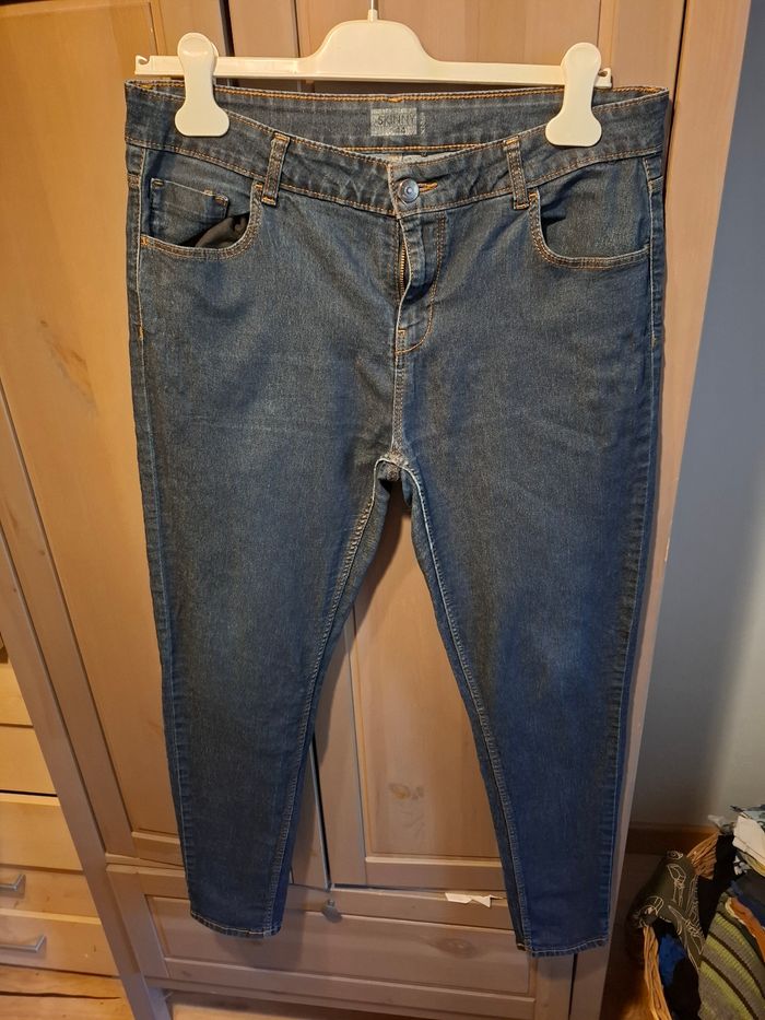 Jean 44