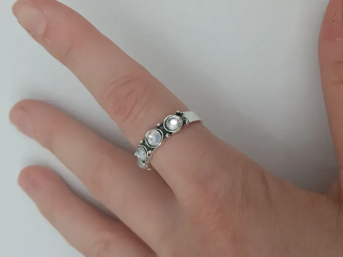 Bague argentée tendance en acier inoxydable - photo numéro 3