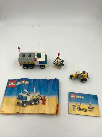 Lego System N•6459 camion réservoir de carburant port spatial et vélo de soutien