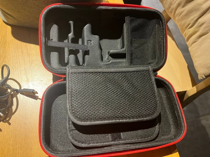 Switch avec accessoires jeux et sacoches - photo numéro 7