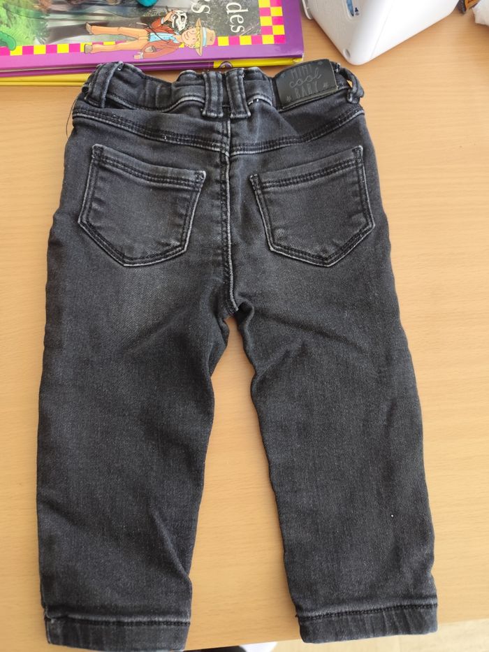 Lot pantalon jean 9 mois - photo numéro 6