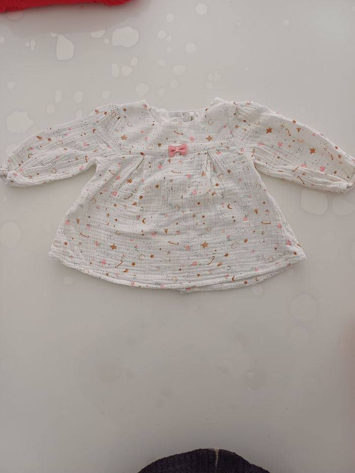 Robe neuve taille 9 mois