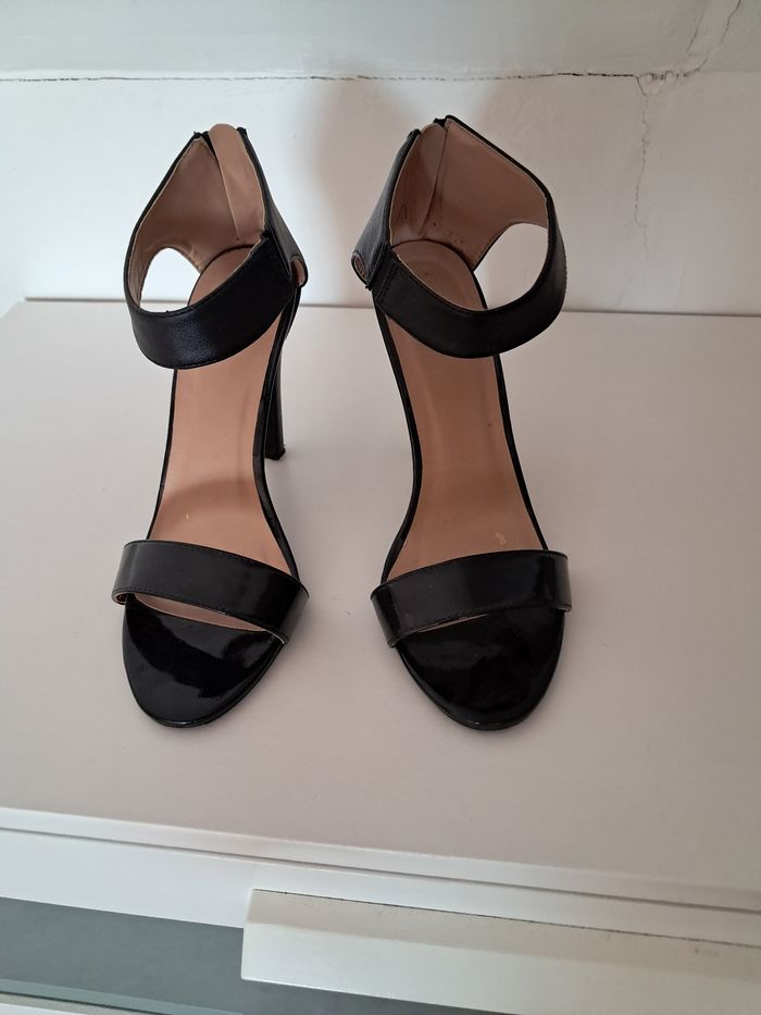 Jolie escarpin talon aiguille - photo numéro 4