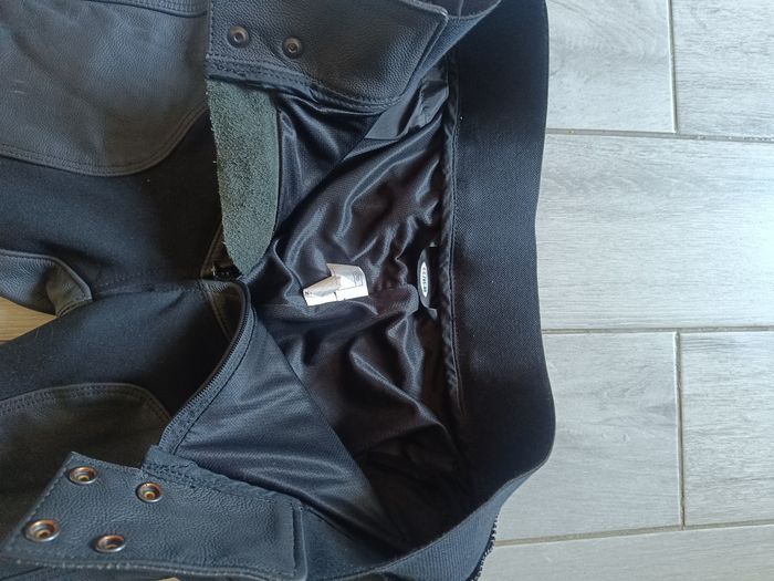 Pantalon moto cuir furygan bud evo3 taille 44. - photo numéro 9