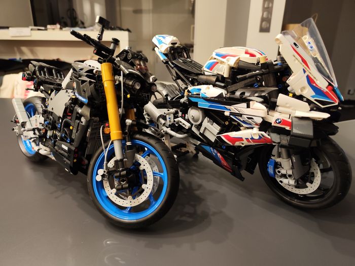 Lot de Lego Technic ref 42130 et 42159 - photo numéro 7