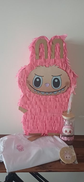 Pinatas enfants XL Labubu anniversaire sa
