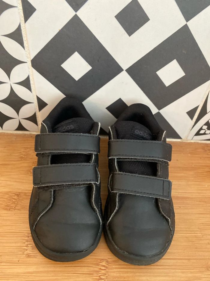 Sneakers Adidas Grand court 2.0 pointure 23 - photo numéro 2