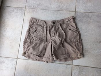 Short marron kaki 38