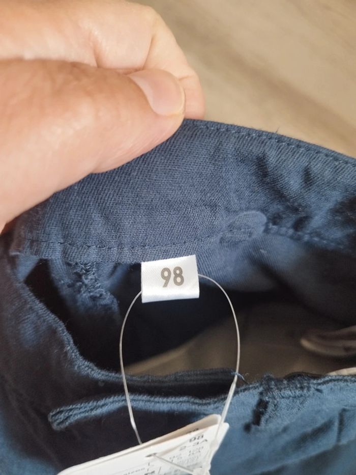 Pantalon habillé neuf taille 98 - photo numéro 2