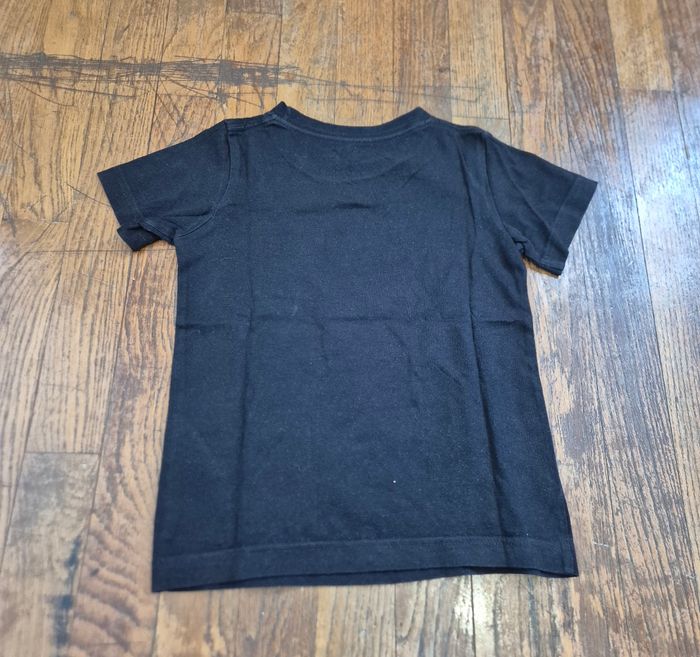 Tshirt manche courte noir et blanc converse taille 5 ans - photo numéro 4