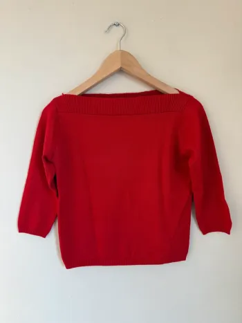 Pull rouge col Bardot