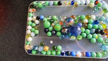 Lot 131 billes diverses
