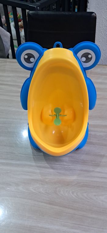 Urinoire d apprentissage murale