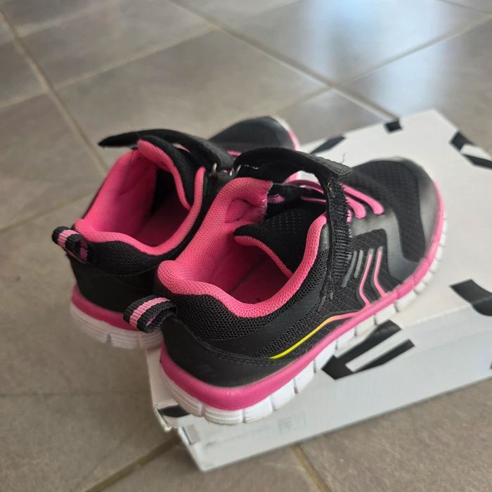 Paire de basket 27 - photo numéro 4