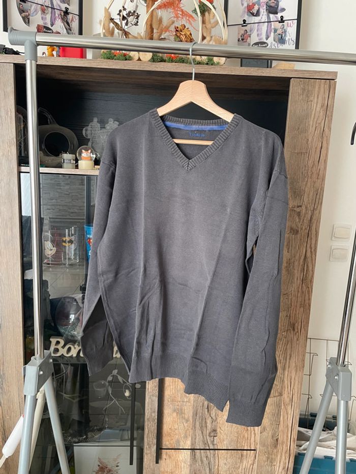 Pull col V