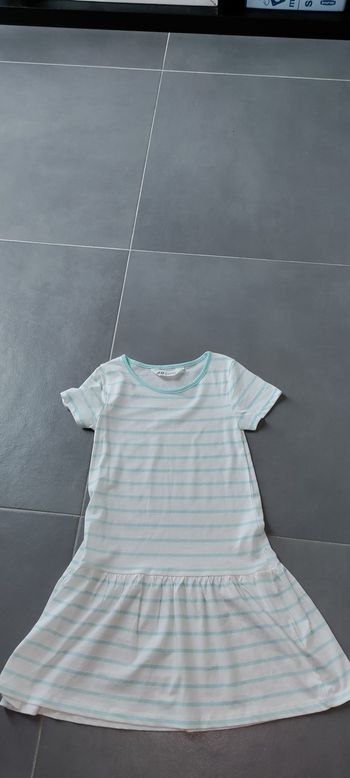 Robe rayée H&M 6-8 ans 3€