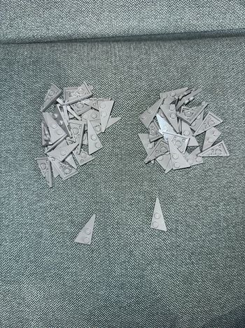 40 Lego , 20 Wedge, Plate 4 x 2 Left, Pointed et 20 Wedge, Plate 4 x 2 Right, Pointed