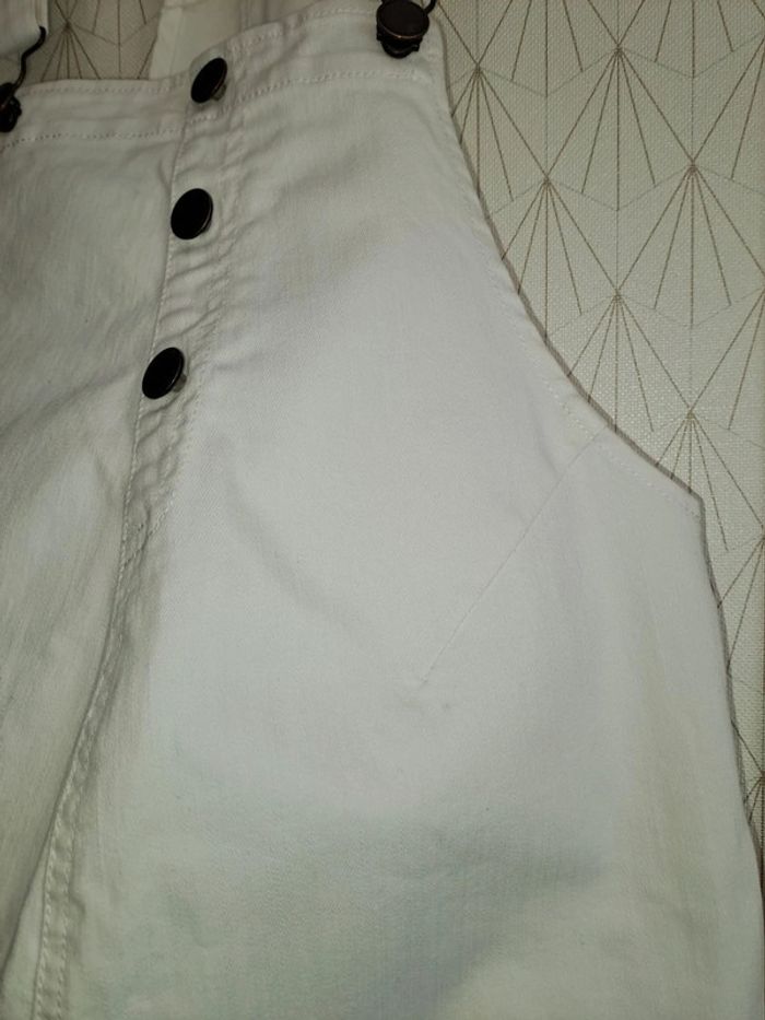 Robe blanche maternité kiabi 36 1 micro tâche qu'on ne voit pas portée 1 fois pr séance photos - photo numéro 3