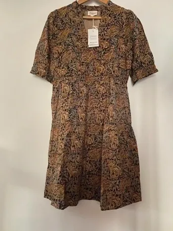 Robe Maison 123 taille 40 neuve