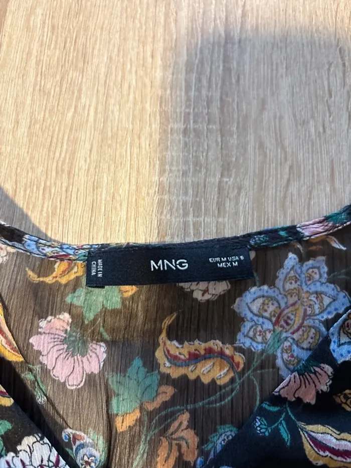 Robe en gaz à fleur - photo numéro 2