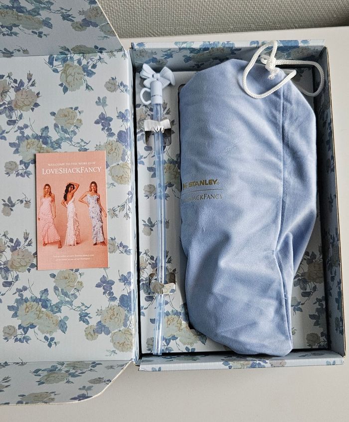 Stanley Quencher 1,2L × LoveShackFancy – Édition Bleue – Neuve - photo numéro 3