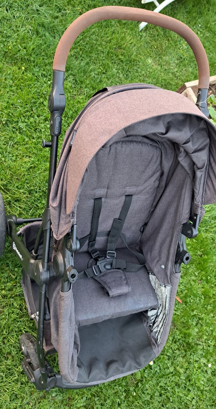 Pousette Kinderkraft noire - photo numéro 2