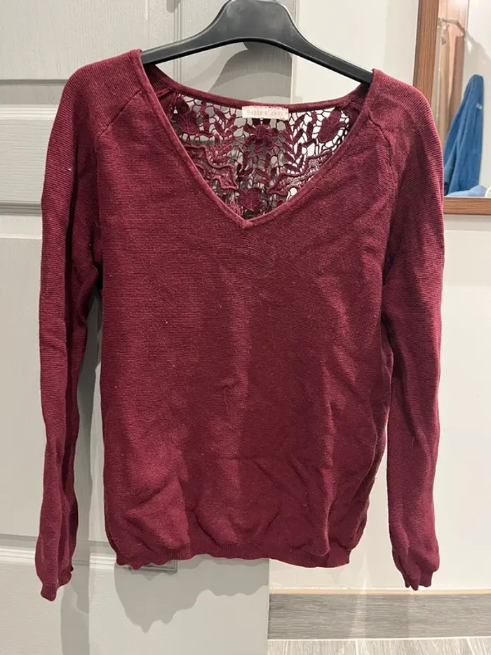 Pull bordeaux col V - photo numéro 2