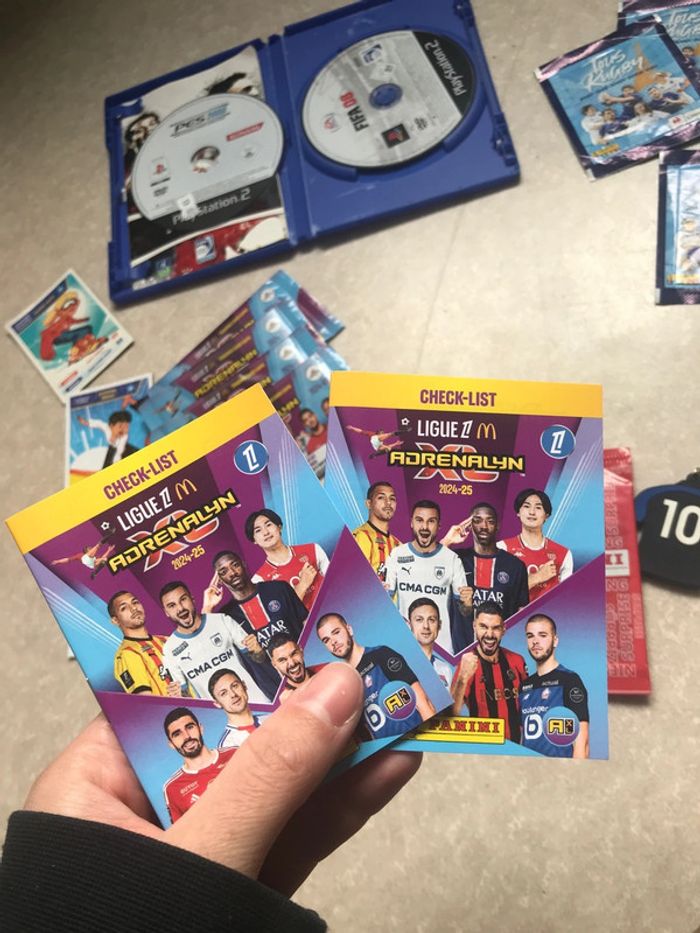 Lot de foot panini foot ps2 fifa - photo numéro 5