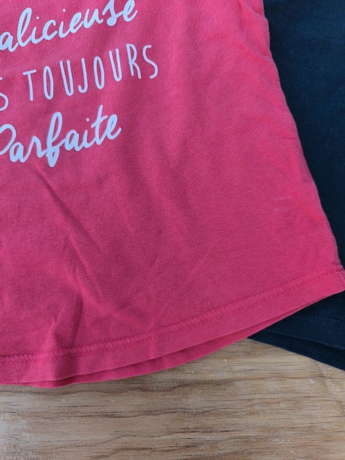 Lot de 2 t-shirts taille 3 ans en bon état - photo numéro 2
