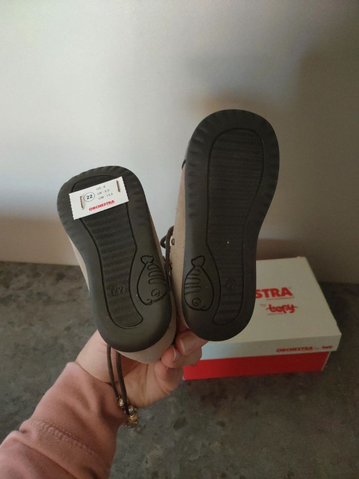 Chaussure neuve - photo numéro 2
