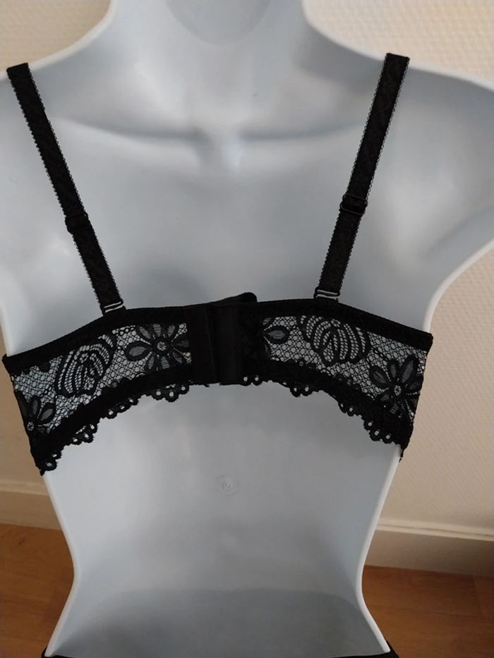 Soutien gorge dentelle 95 C - photo numéro 3