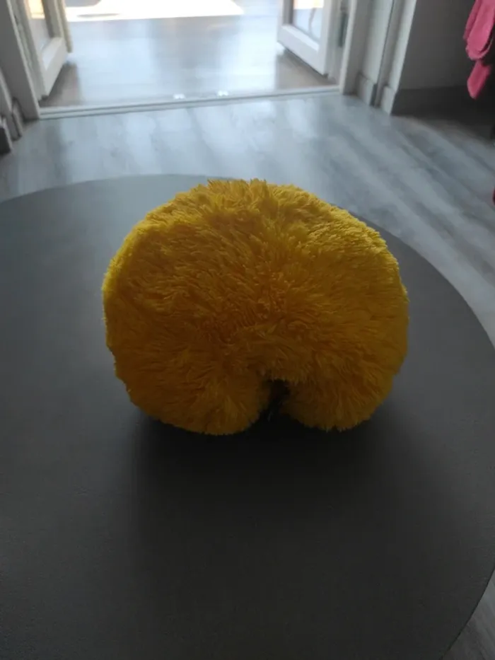 Peluche Winnie l'ourson Disney cali pets en parfait etat - photo numéro 3