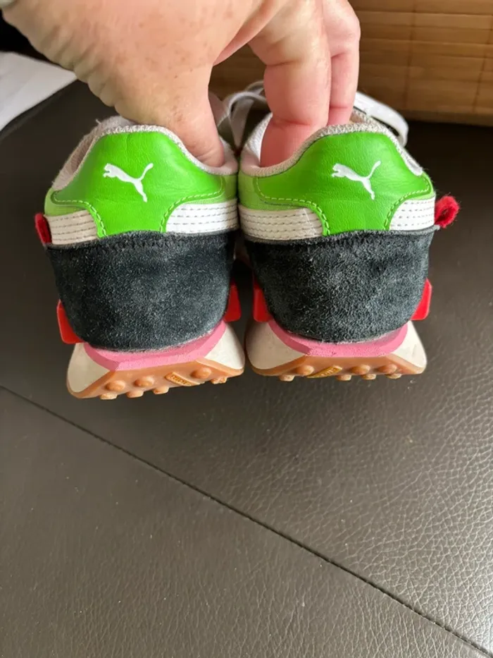 Paire de Puma pointure 37,5 - photo numéro 5