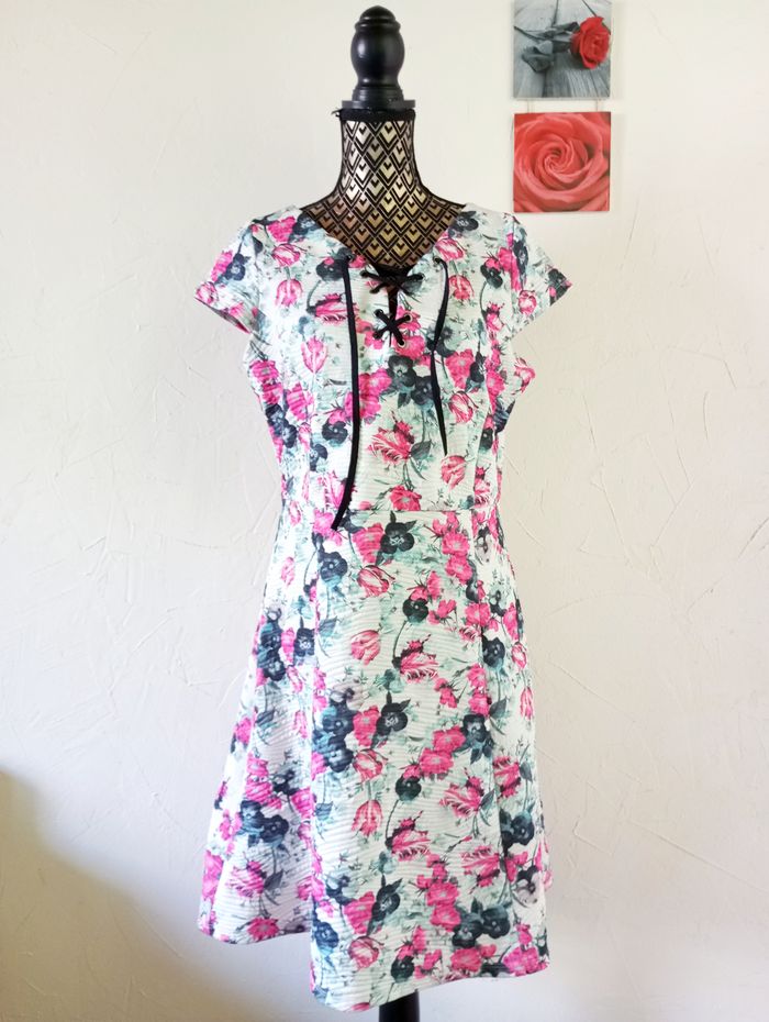 🌸Robe fleurie, M&S Mode, taille L