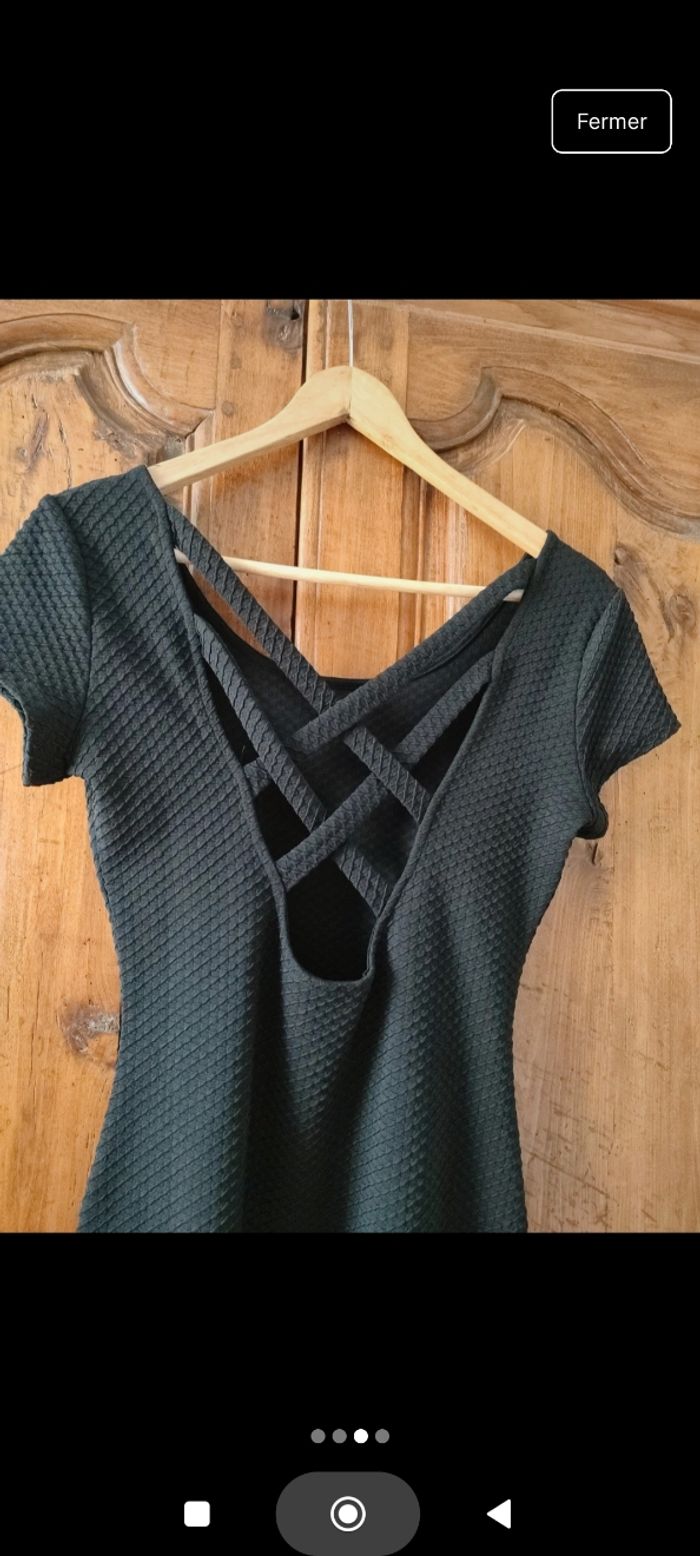 Robe noire moulante - photo numéro 2