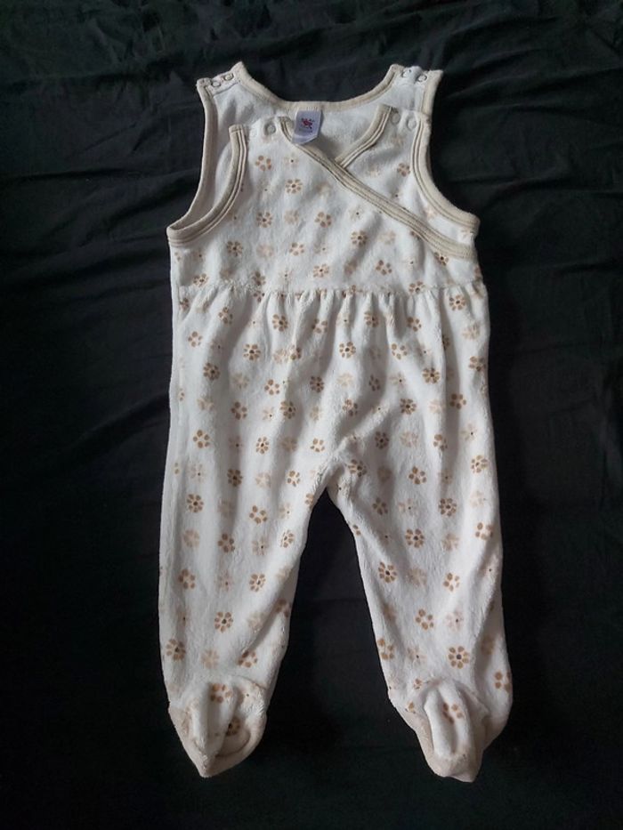 Pyjama baby c&a taille 3mois 62cm - photo numéro 1