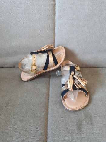 Sandales nu-pieds en cuir Du Pareil Au Même pointure 25 neuf avec étiquettes