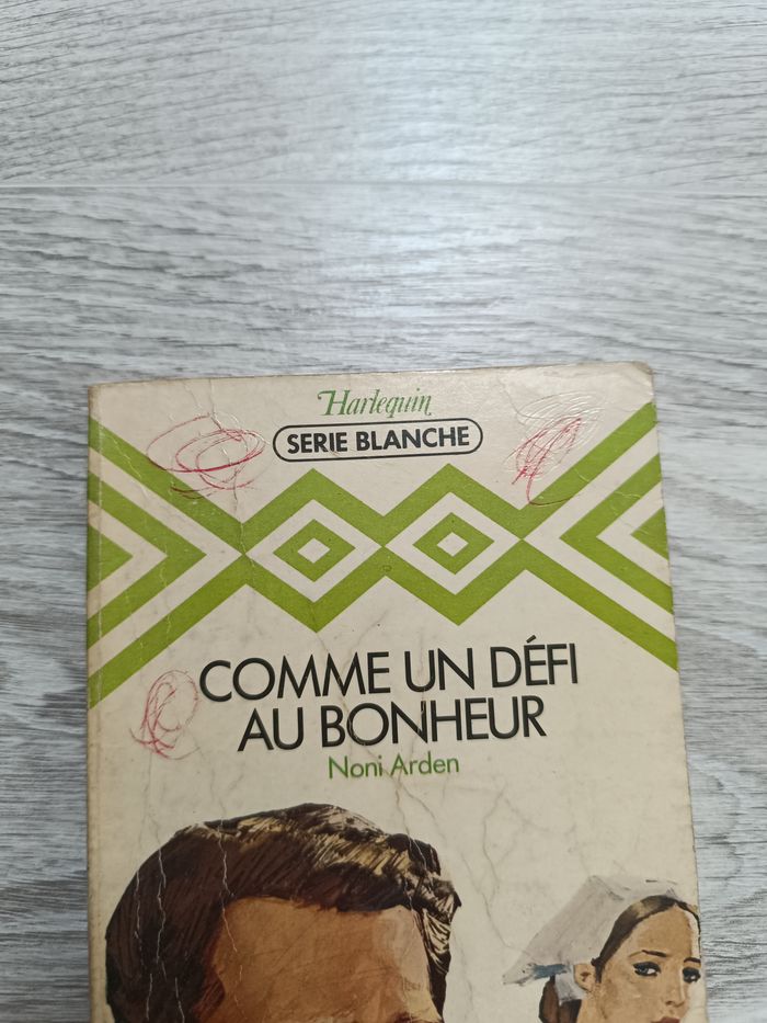 Livre Harlequin série blanche - photo numéro 2