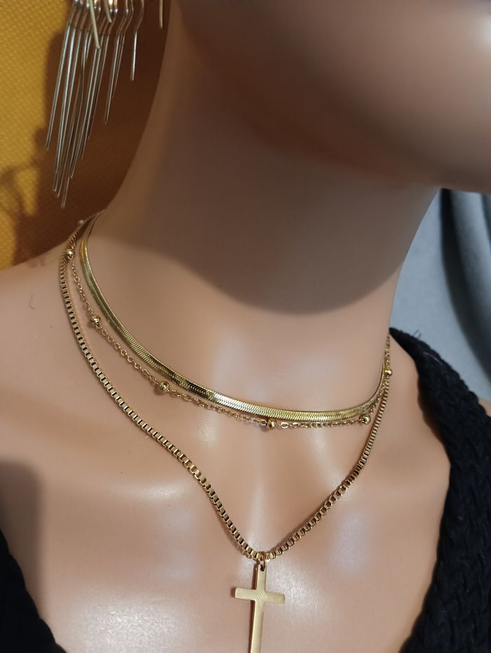 Collier en croix trio - photo numéro 2