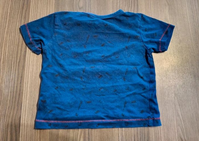 T-shirt taille 2 ans (92 cm) - photo numéro 2