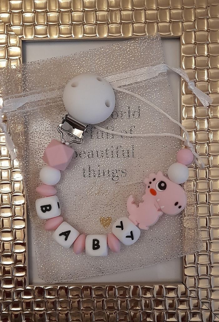 Attache tetine personnalisé avec adaptateur et pochette cadeau - photo numéro 3