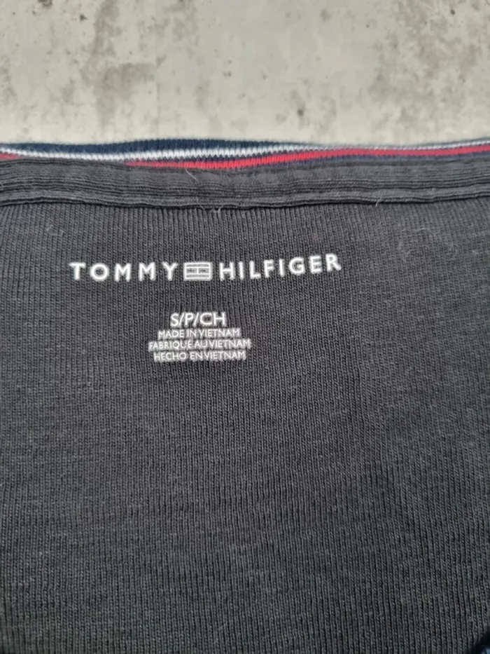T-shirt Tommy Hilfiger noir – Taille S/36 Femmes - photo numéro 6