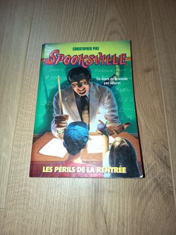 Livre ado, Spooksville, Les périls de la rentrée, Éditions Pocket Jeunesse 