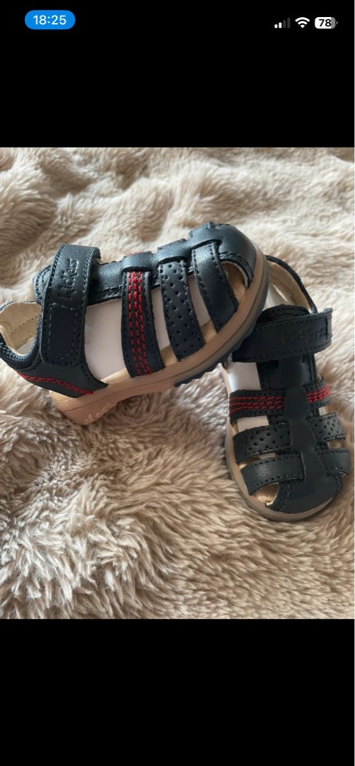 Sandales Kickers Platinium marine neuves – taille 20 - photo numéro 8