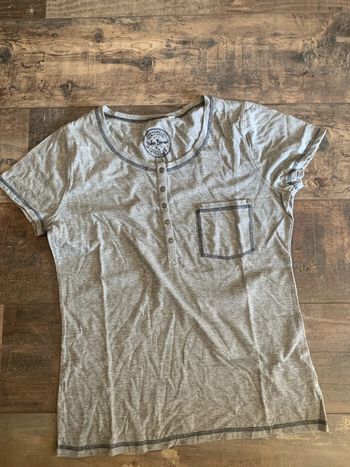 Tee shirt gris coutures apparentes