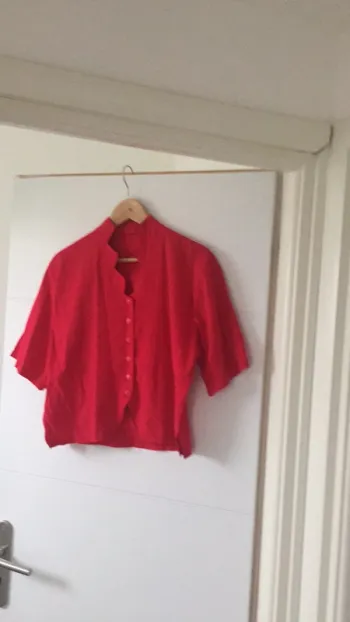 Chemisier Rouge T40 (plus d étiquette)