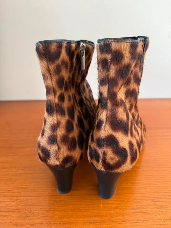 Boots léopard The Kooples - photo numéro 5