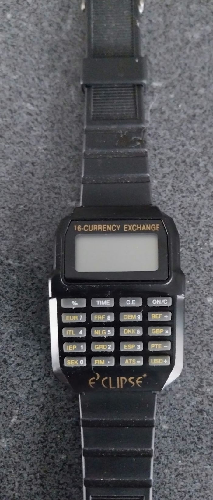 Montre calculette - photo numéro 3