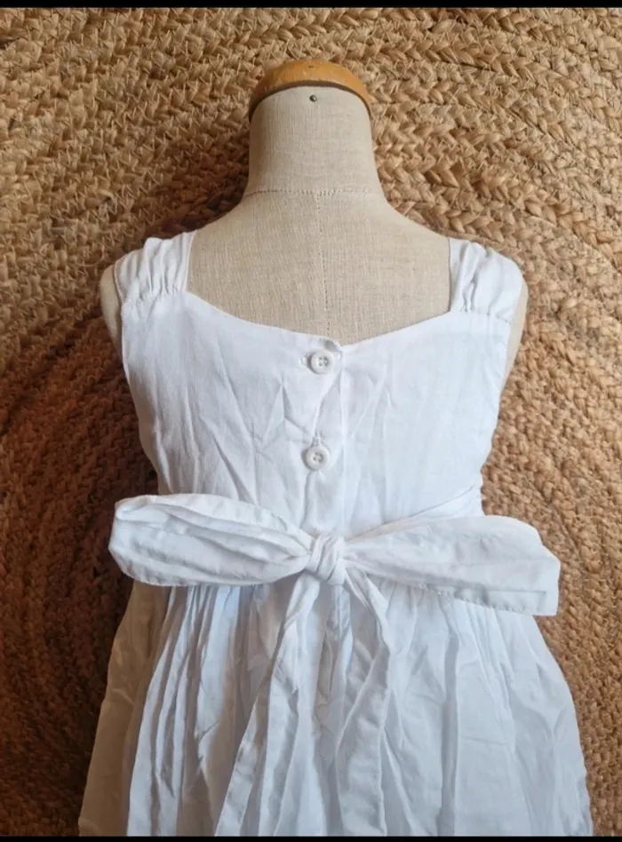 Magnifique robe blanche avec rose cérémonie fille tahari 3 ans - photo numéro 7
