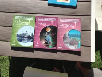 Dans la famille synonym. Lot de 3